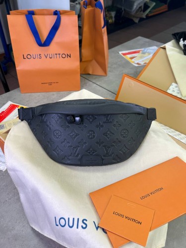 Поясная сумка Louis Vuitton Discovery PM