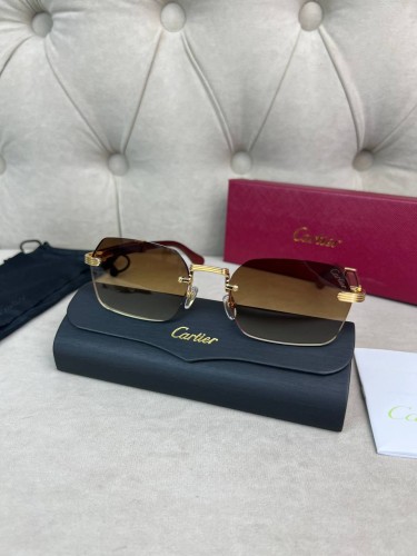 Солнцезащитные очки Cartier с деревянными дужками со вставками золота и коричневыми стеклами