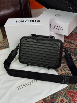 Сумка кросс-боди Rimowa Personal черного цвета (квадрат+ручка)			