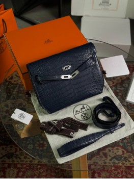 Сумка Hermes Kelly Depeches 25 Croco Blue