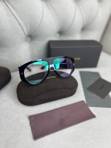Очки имиджевые Tom Ford Bronson TF в черной оправе