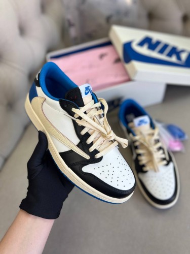 Кроссовки Nike air Jordan 1 Low Fragment x Travis Scott