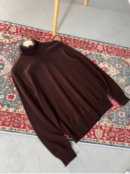 Гольф Loro Piana кориневого цвета 